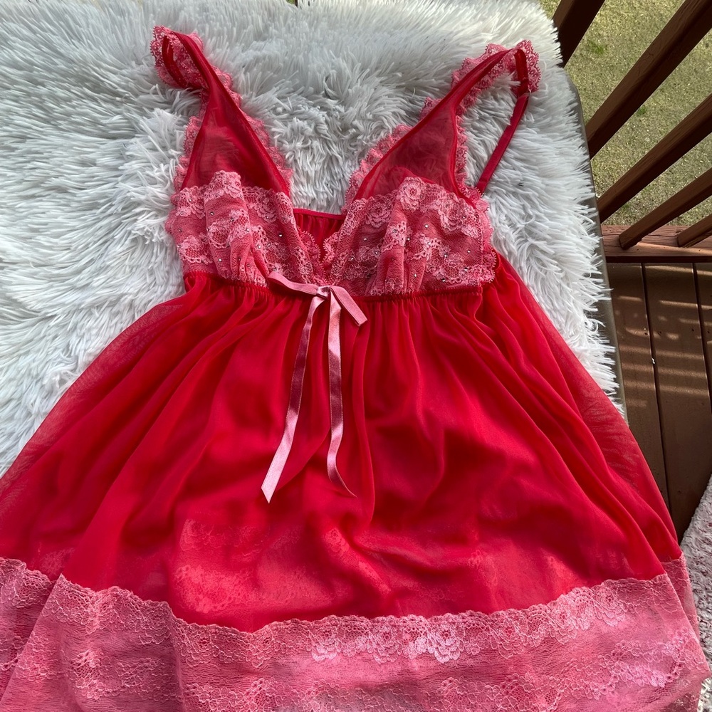 Victoria’s Secret Adjustable Sheer négligée with Rhinestones & Lace Size LG
